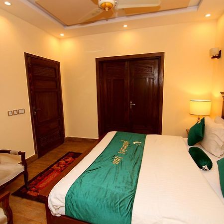 Premier Inn Johar Town Lahore Eksteriør billede