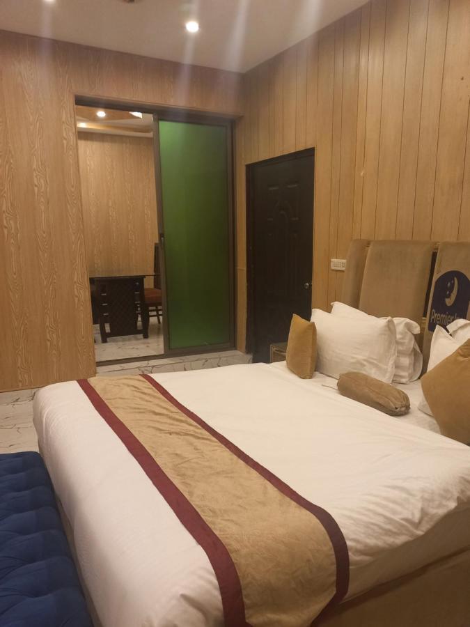Premier Inn Johar Town Lahore Eksteriør billede