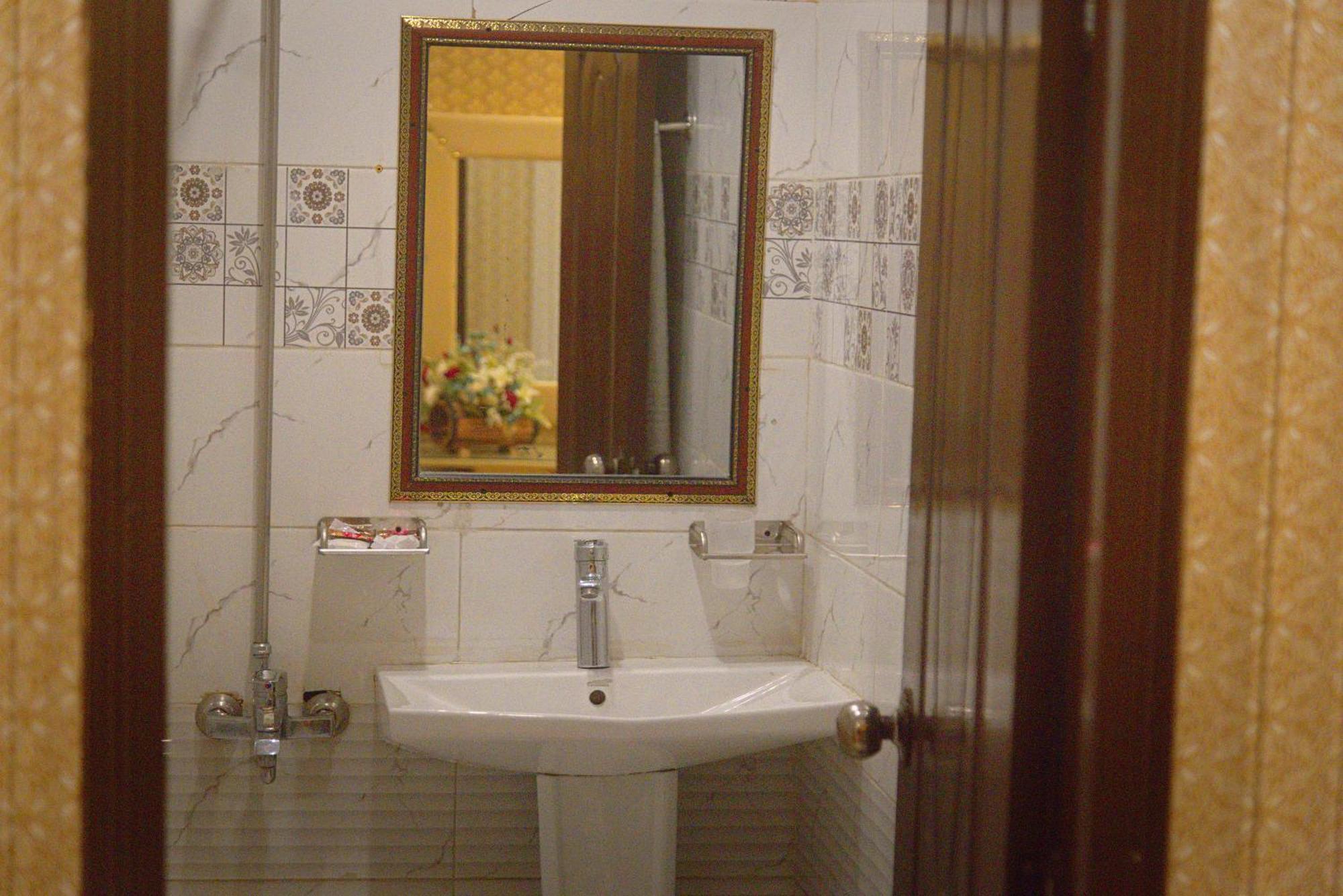 Premier Inn Johar Town Lahore Eksteriør billede