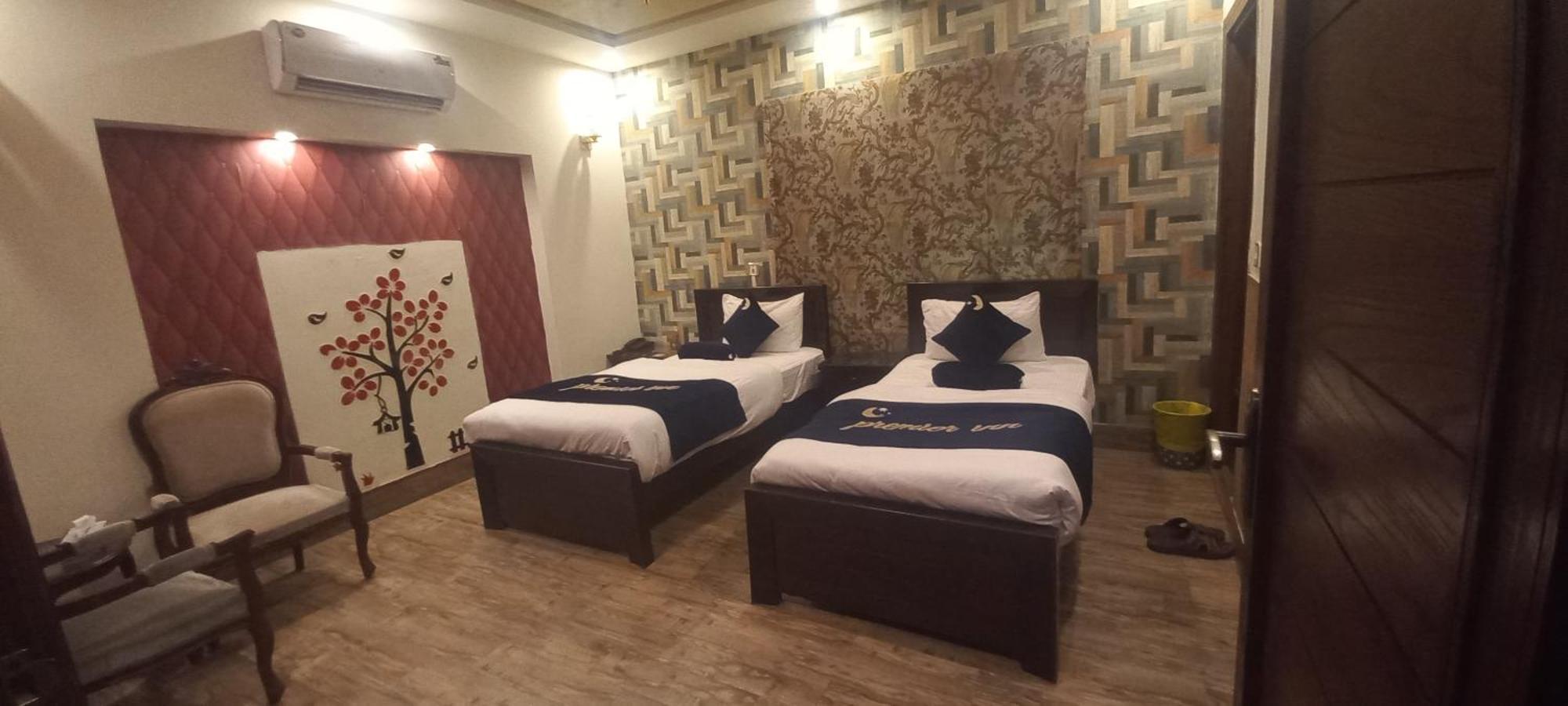 Premier Inn Johar Town Lahore Eksteriør billede
