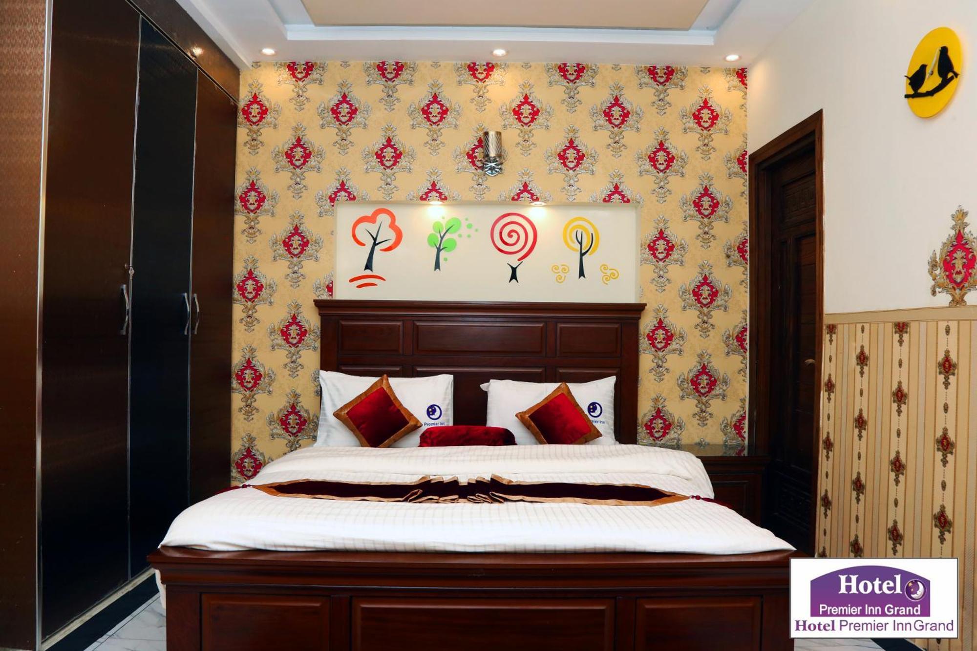 Premier Inn Johar Town Lahore Eksteriør billede