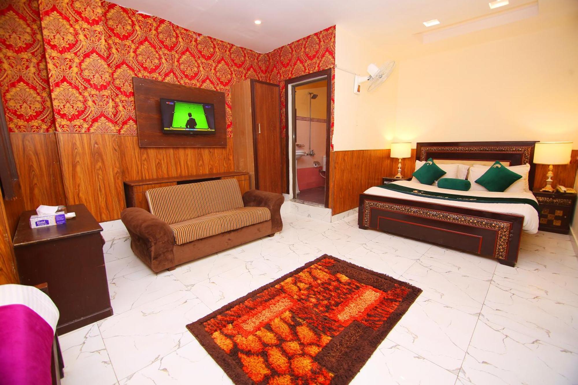 Premier Inn Johar Town Lahore Eksteriør billede