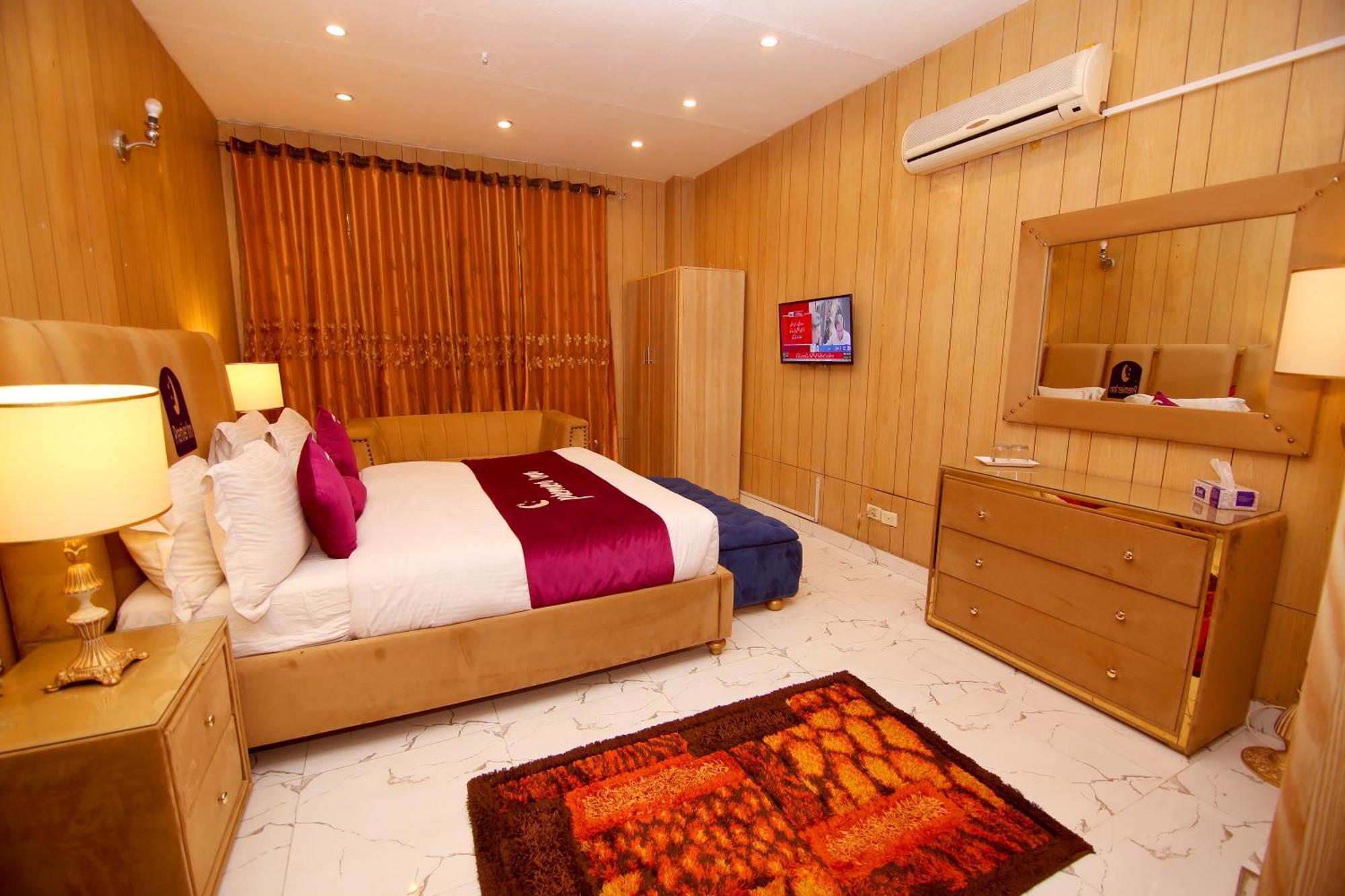 Premier Inn Johar Town Lahore Eksteriør billede